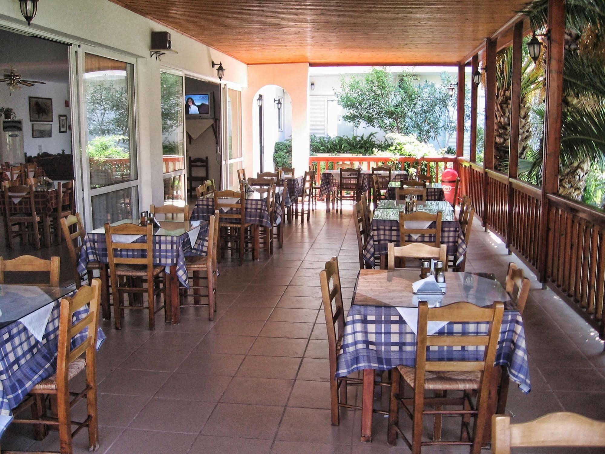 Ammoudi Hotel Damnoni Buitenkant foto